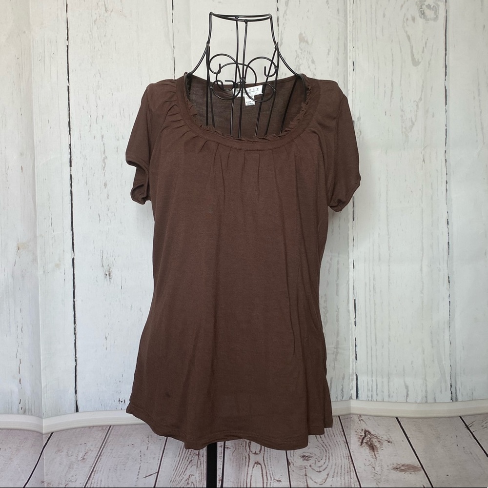 Brown Top - Picture 2 of 12
